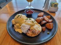 Lobster Benedict.jpg