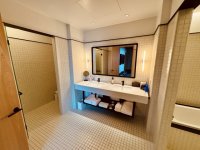 Harbor Suite Badezimmer.jpeg