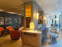 Lobby_02.jpg