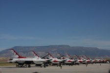 7_Gruppenbild USAF Thunderbirds.JPG