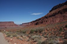 3_entlang der Fisher Towers Road.JPG