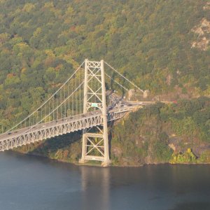 Die Bear Mountain Bridge im Hudson Valley