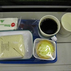 8. Snack auf dem Flug von Frankfurt nach Rom - Sandwich war mit italienischem Schinken belegt