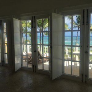 Blick vom Zimmer auf Balkon /Meer