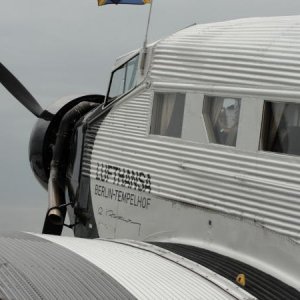 JU 52 08 2010 041