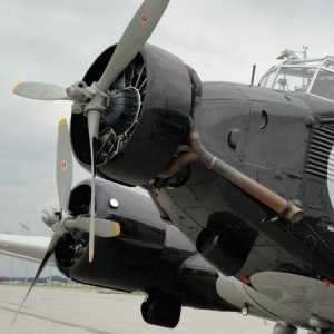 JU 52 08 2010 075