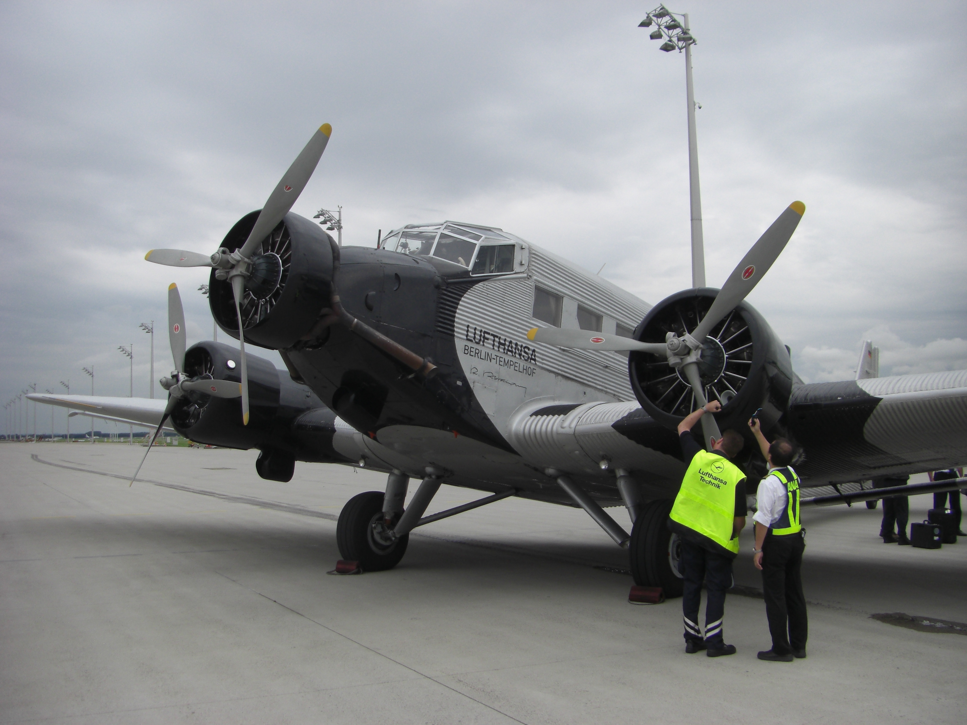 2010 08 05 LH JU 52 Event 125