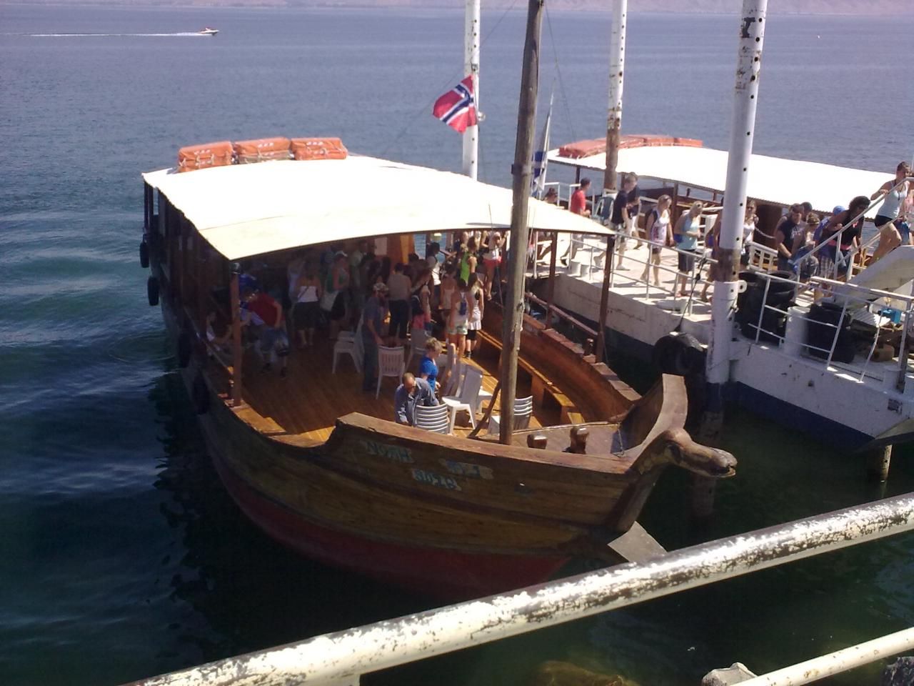 jesusboat 2