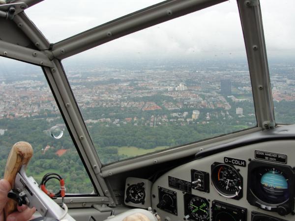 JU 52 08 2010 056
