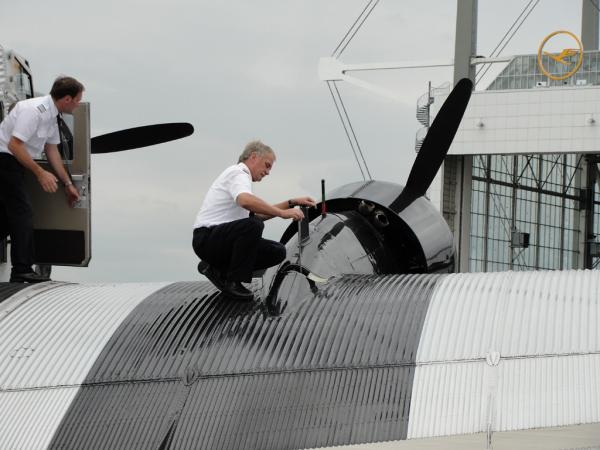 JU 52 08 2010 071