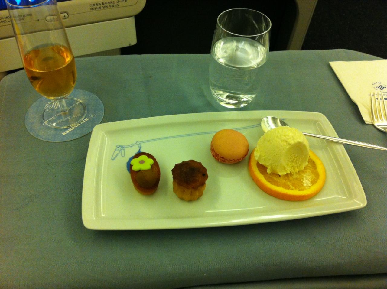 KE First Class (Langstrecke)