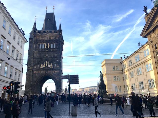 prag   1 (2)
